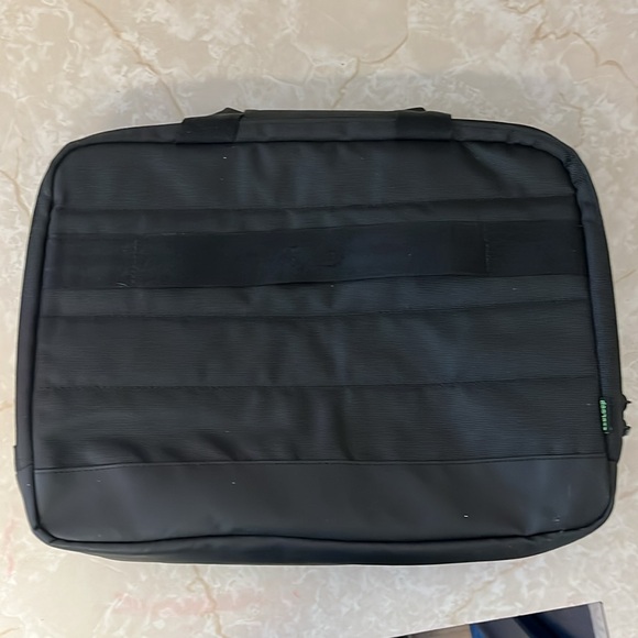 Dell computer case **missing the shoulder strap - Picture 3 of 8